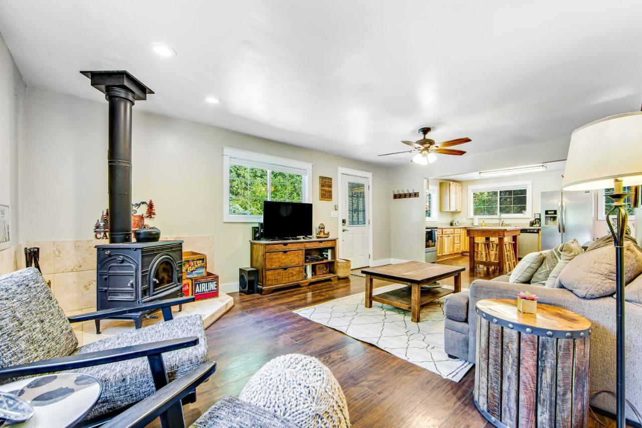 Orchard Near The River Escape Forestville Exterior foto