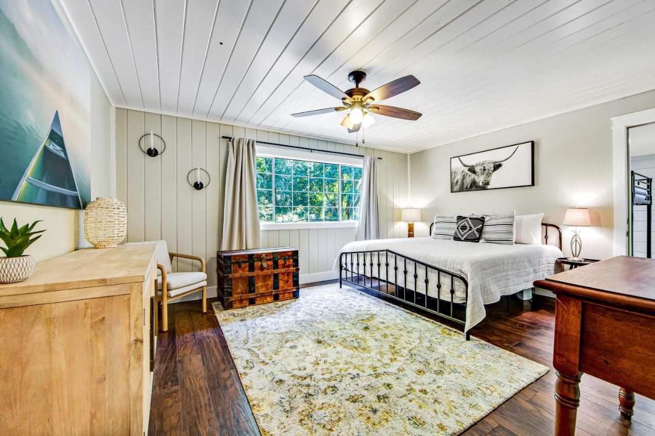 Orchard Near The River Escape Forestville Exterior foto